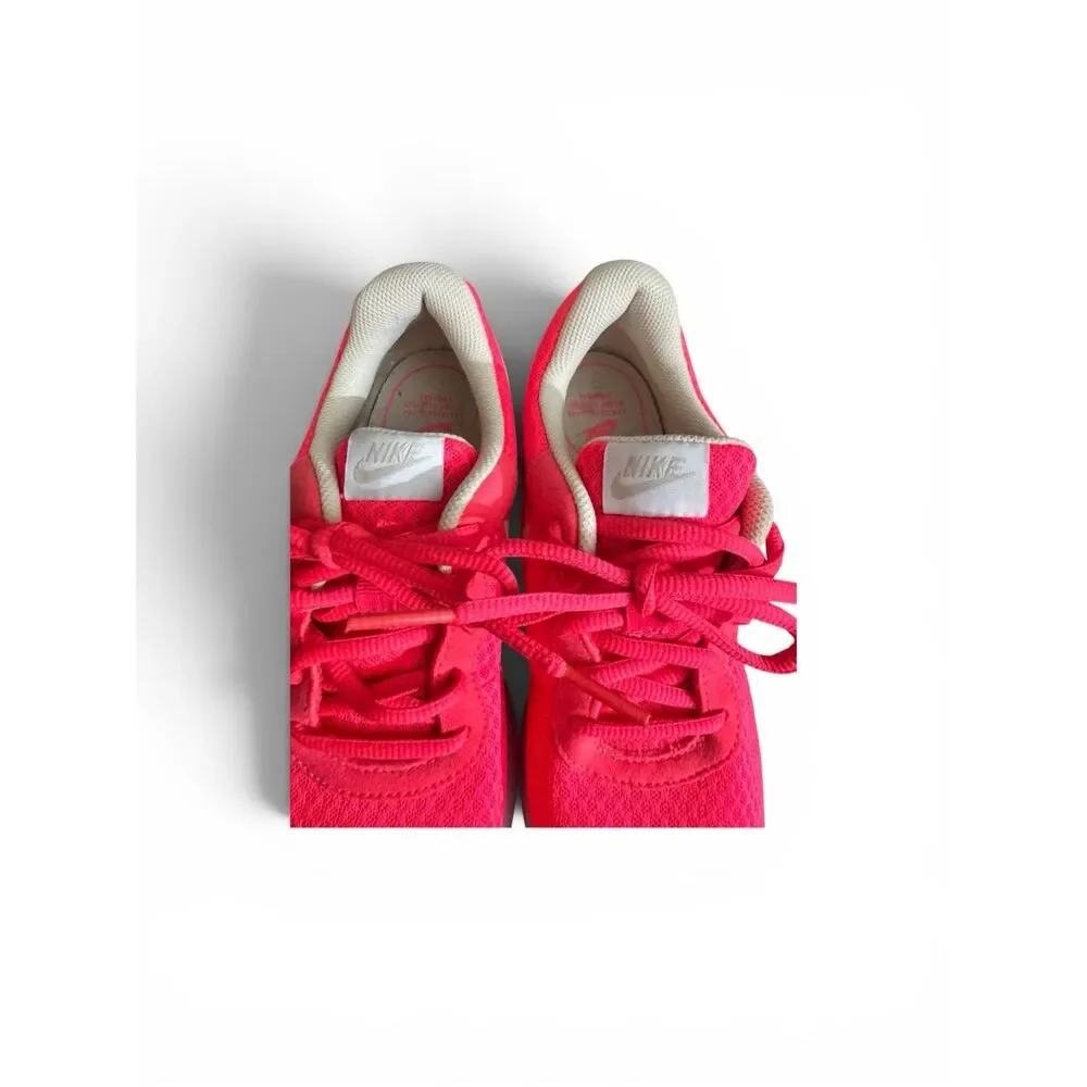 Nike Tanjun Solar Red Sneakers / SZ. 7